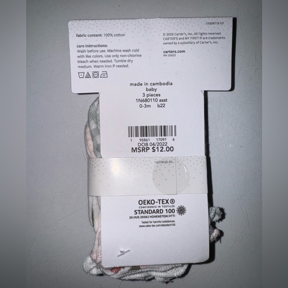 SOLD Carter’s 0-3month Matching Socks and Mittens - Picture 6 of 7